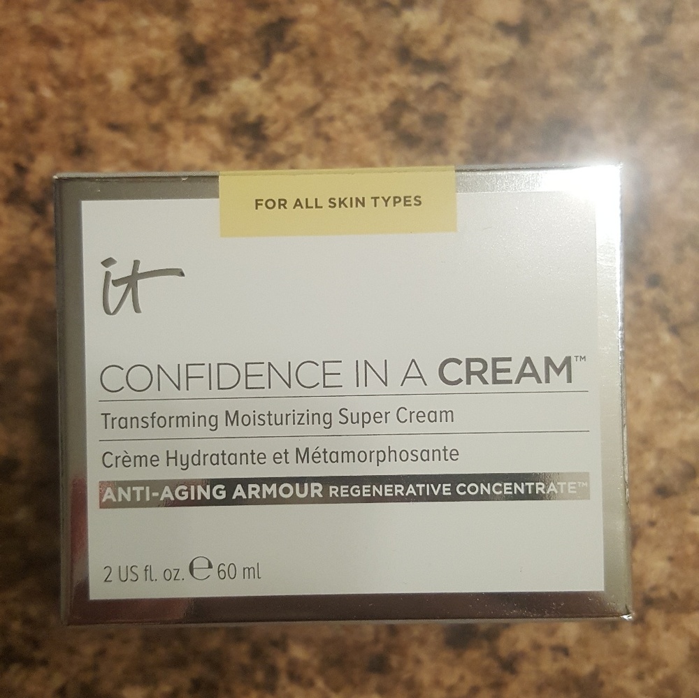 BNIB It Cosmetics Confidence in a Cream